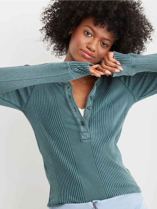 aerie Tops - aerie Road Trip Ribbed Long Sleeve Henley Long Sleeve Tee Deep Forest Green AEO